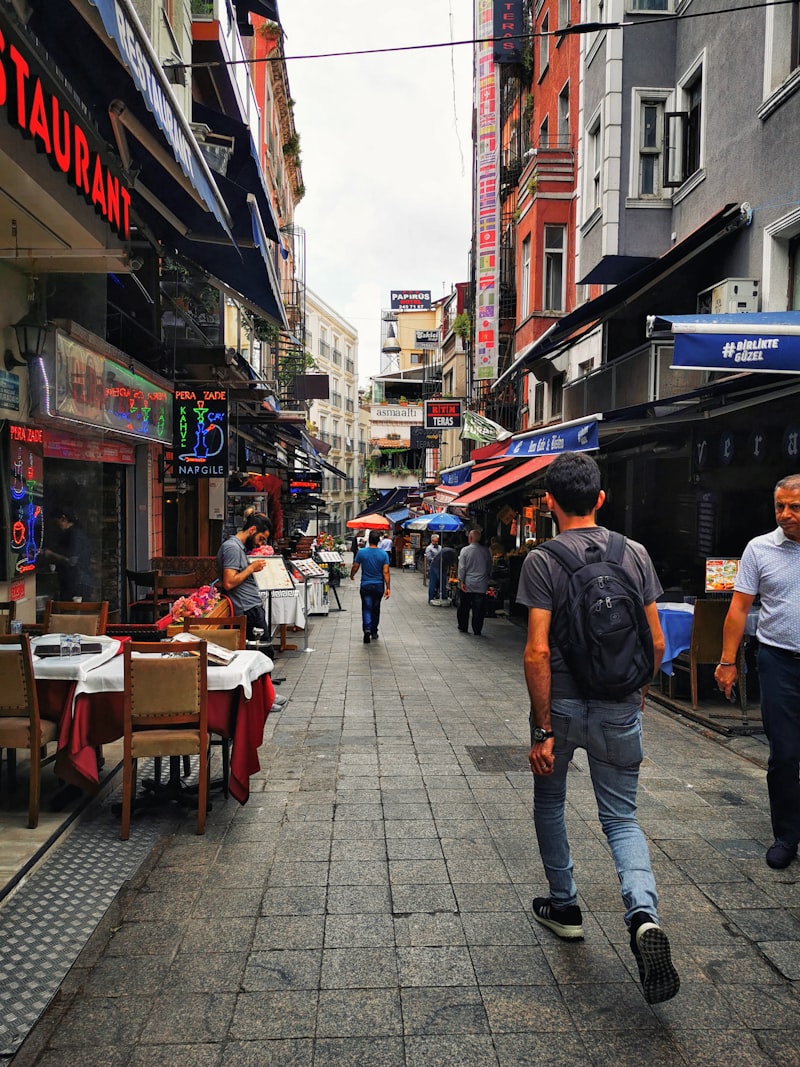 Istanbul Kadıköy hangi yakada?